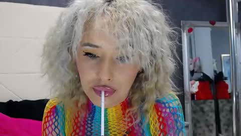 Snapshot of issasmyth chatting on 01.15.26 IssaSmyth online show from 01.15.26