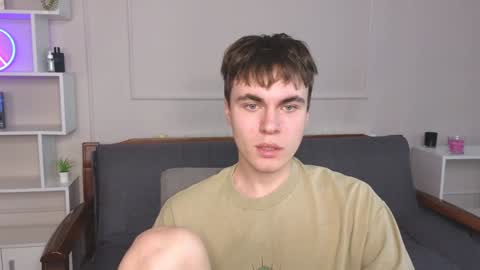 Snapshot of istairee chatting on 01.08.25 Maks online show from 01.08.25