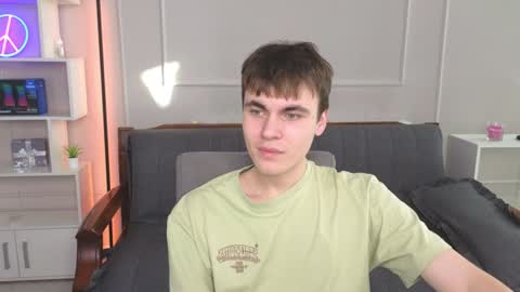 Snapshot of istairee chatting on 01.12.25 Maks online show from 01.12.25