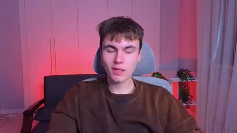 Snapshot of istairee chatting on 01.27.25 Maks online show from 01.27.25