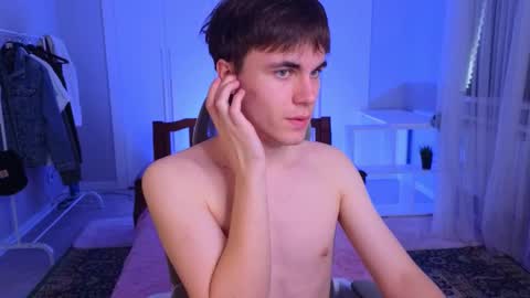 Snapshot of istairee chatting on 02.21.25 Maks online show from 02.21.25