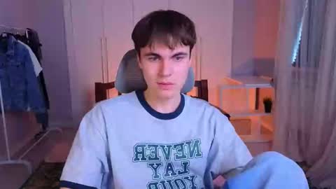 Snapshot of istairee chatting on 02.22.25 Maks online show from 02.22.25