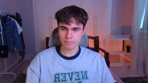 Snapshot of istairee chatting on 02.23.25 Maks online show from 02.23.25