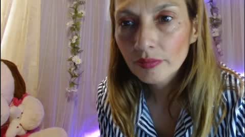 Itala Gomez online show from 01.25.25