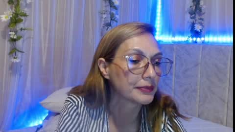 Itala Gomez online show from 02.09.25