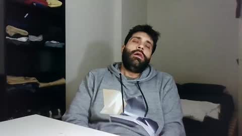 Snapshot of italianboybcn chatting on 01.25.25 italianboybcn online show from 01.25.25