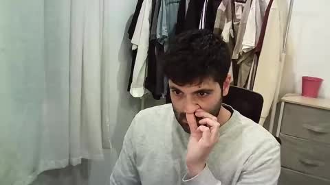 italianboybcn online show from 11.27.25