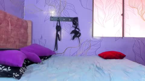 Ithan and Friends online show from 01.05.25