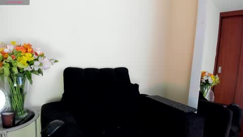 Snapshot of its__angelica_ chatting on 04.17.26 Angelica online show from 04.17.26
