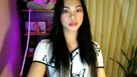 its_chloe20 online show from 06.16.26