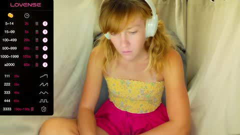 Lily online show from 11.11.25