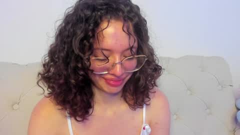 Snapshot of its_marie chatting on 01.22.25 Maria online show from 01.22.25