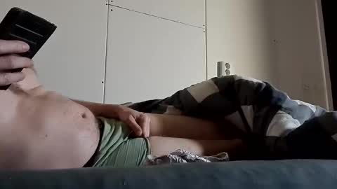 Snapshot of its_me_mave chatting on 03.08.25 Dutch online show from 03.08.25