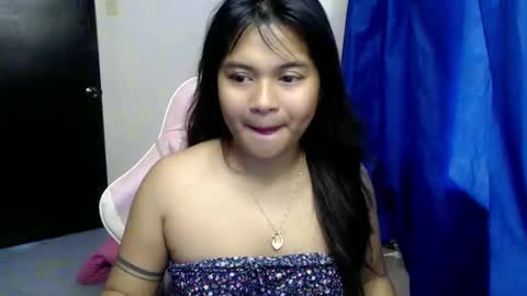 Snapshot of its_me_mia chatting on 03.04.25 Its me mia online show from 03.04.25