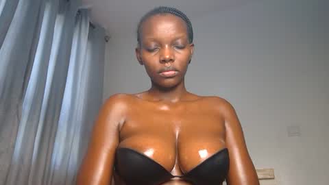 Snapshot of its_metney chatting on 06.20.26 Metney online show from 06.20.26