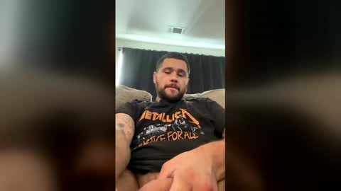 Snapshot of itsamonsta chatting on 01.06.26 itsamonsta online show from 01.06.26