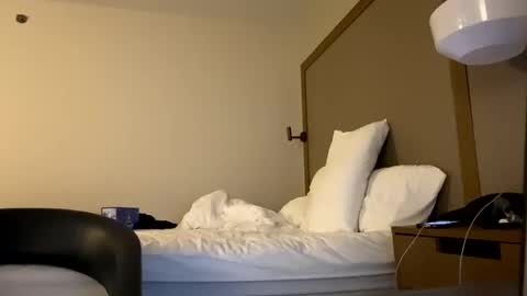 Snapshot of itsavibeouthere chatting on 12.17.24 itsavibeouthere online show from 12.17.24