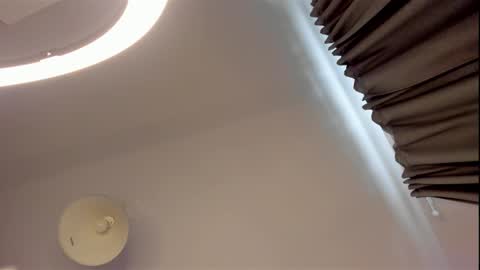 Isabella online show from 02.05.26