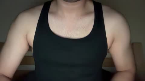 Snapshot of itsfrostagain chatting on 01.04.25 Frost online show from 01.04.25