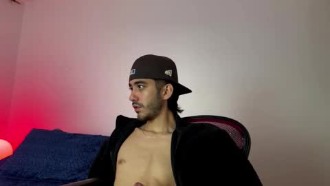 Snapshot of itsmartin_ chatting on 02.17.26 itsmartin_ online show from 02.17.26