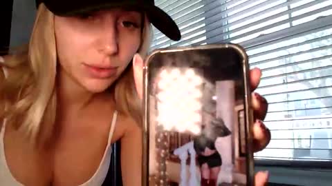 Alexis Rae online show from 11.24.25