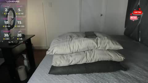 Moon online show from 04.12.26