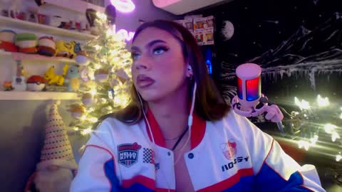 Snapshot of itsnickibabyy chatting on 12.02.24 Nicki Foxx online show from 12.02.24