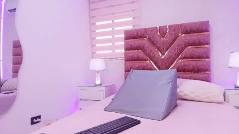 Itspia  online show from 02.14.26