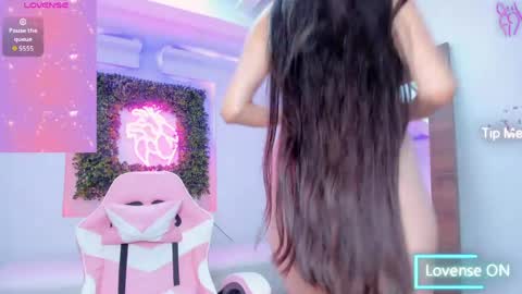 Itzel  online show from 04.09.26