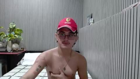 Snapshot of itzme_dex chatting on 04.02.26 itzme_dex online show from 04.02.26