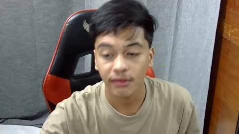 Snapshot of itzme_jhonfred chatting on 04.25.26 Jhonfred online show from 04.25.26