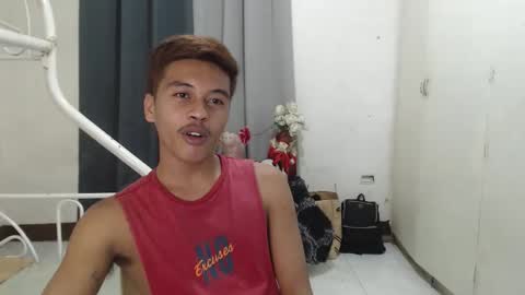 Snapshot of itzme_jhonfred chatting on 05.28.26 Jhonfred online show from 05.28.26