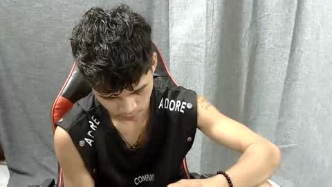 itzme_john online show from 04.05.26