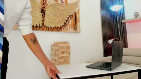 Snapshot of ivania_lua chatting on 04.13.26 ivania_lua online show from 04.13.26
