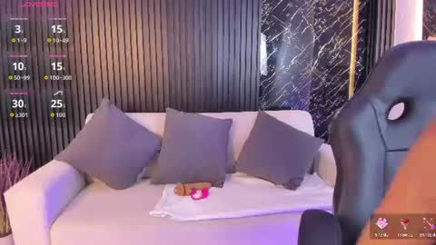 Snapshot of ivannafoxx_ chatting on 06.24.26 ivanna online show from 06.24.26