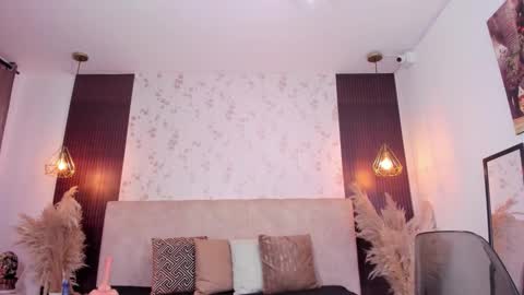 Snapshot of ivannarosse chatting on 02.18.26 Dylan online show from 02.18.26