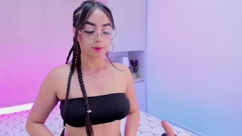 Snapshot of ivannawest_ chatting on 01.11.26 Ivy online show from 01.11.26