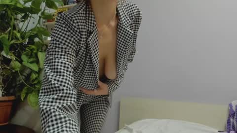 Snapshot of iveto69 chatting on 12.31.24 Iveta online show from 12.31.24