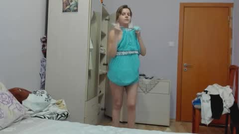 Snapshot of iveto69 chatting on 10.22.25 Iveta online show from 10.22.25