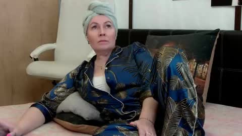 IrennaSplash online show from 05.25.26