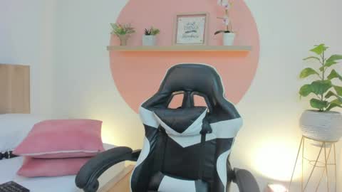 I V E T T E online show from 05.25.26