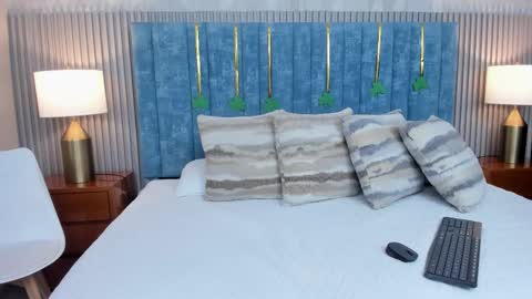 Valeria Sanders online show from 03.17.26