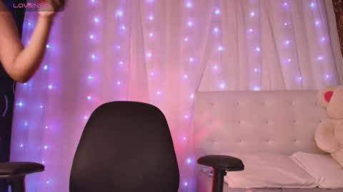  Ivon  Miss Jones  online show from 01.10.26