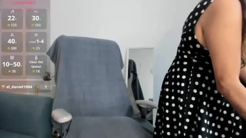 Snapshot of ivonne_4 chatting on 05.29.26 Ivonne online show from 05.29.26