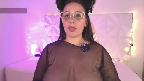 Snapshot of ivonnygoldie chatting on 04.14.26 Ivonny online show from 04.14.26