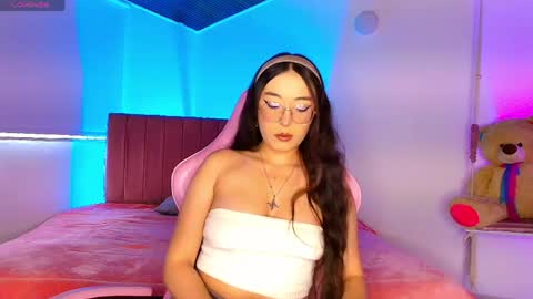 Snapshot of ivory_dlacour chatting on 06.09.26 online show from 06.09.26