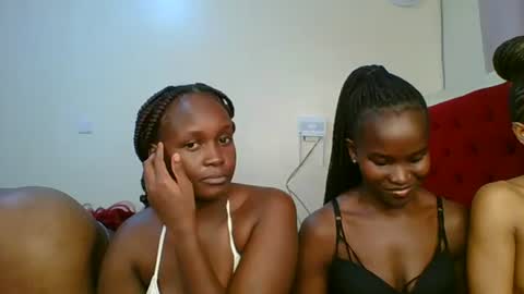 Snapshot of ivory_mae chatting on 07.12.26 ivory_mae online show from 07.12.26