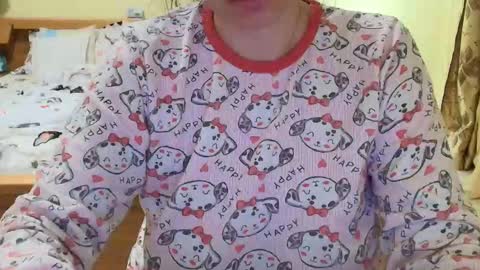 Snapshot of ivoryorchid chatting on 12.14.25 Ivory online show from 12.14.25