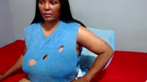 IVORYTITS48 online show from 01.22.25