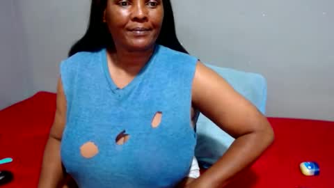 IVORYTITS48 online show from 01.22.25